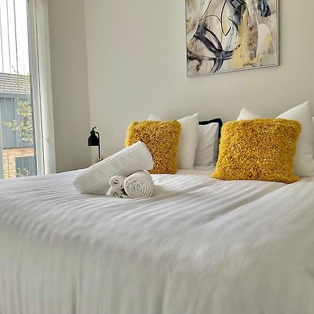 The Parkes A Stylish 3Br House, 5 Mins From Central Birmingham Close To The Edgbaston Stadium, The Hippodrome, Uob, Aston And Bcu, China Town, Kings Heath Bhx Airport And Much More المظهر الخارجي الصورة