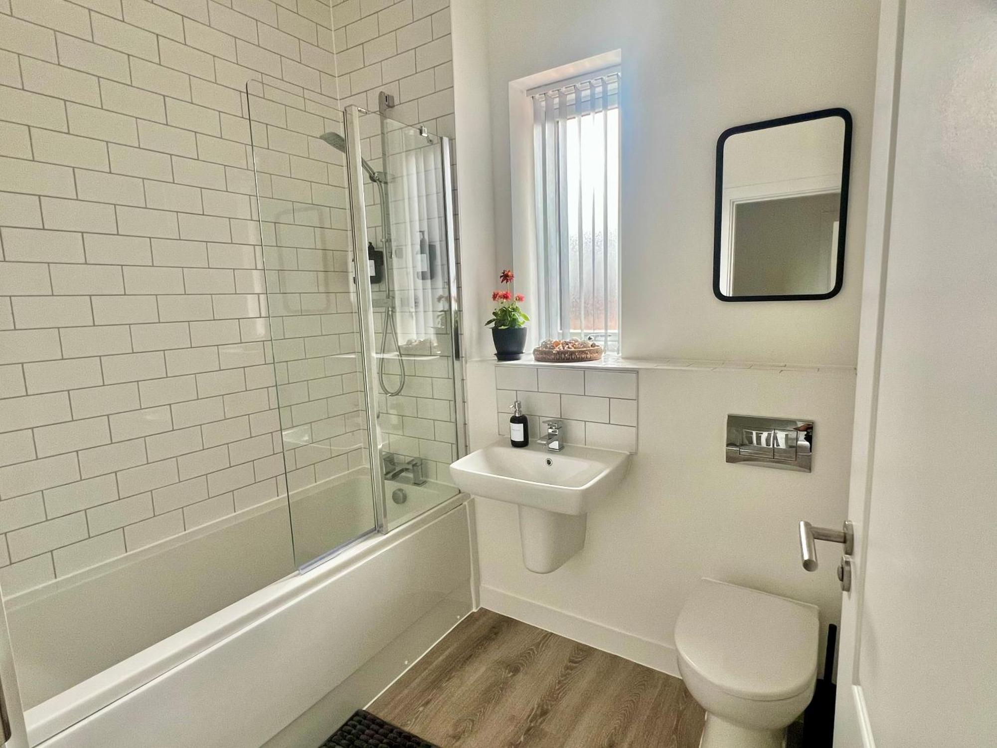The Parkes A Stylish 3Br House, 5 Mins From Central Birmingham Close To The Edgbaston Stadium, The Hippodrome, Uob, Aston And Bcu, China Town, Kings Heath Bhx Airport And Much More المظهر الخارجي الصورة