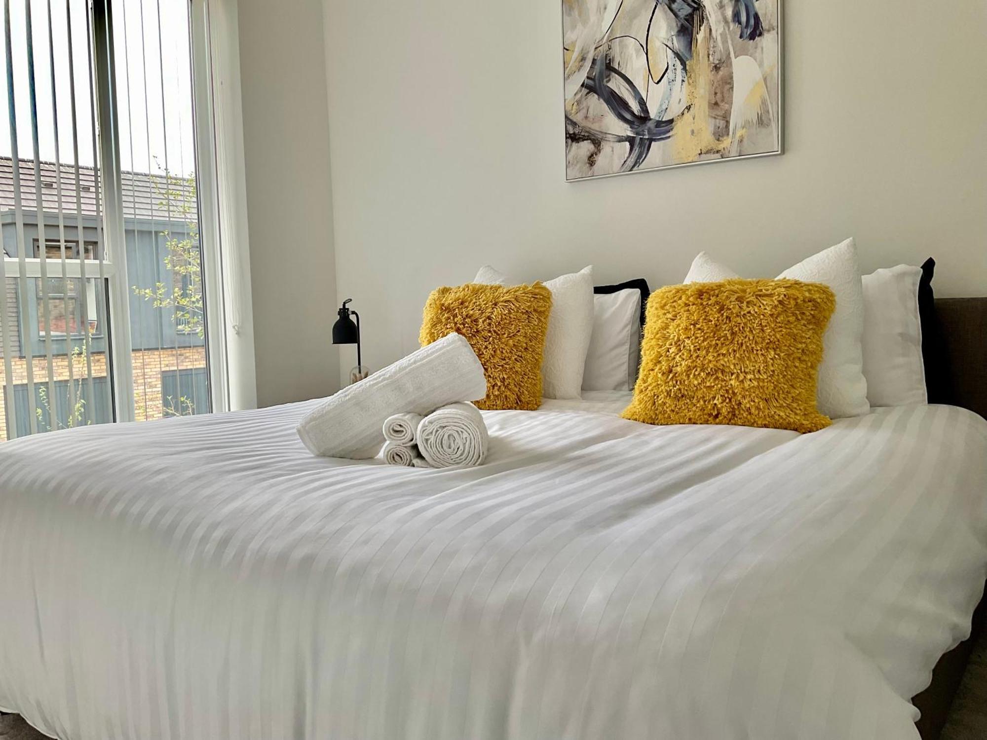 The Parkes A Stylish 3Br House, 5 Mins From Central Birmingham Close To The Edgbaston Stadium, The Hippodrome, Uob, Aston And Bcu, China Town, Kings Heath Bhx Airport And Much More المظهر الخارجي الصورة