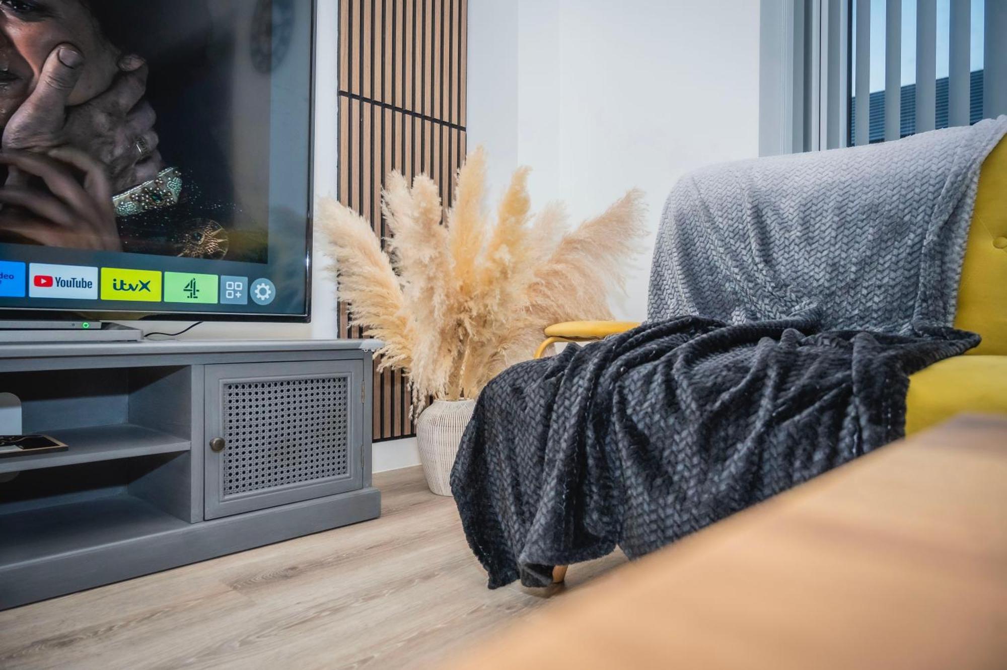 The Parkes A Stylish 3Br House, 5 Mins From Central Birmingham Close To The Edgbaston Stadium, The Hippodrome, Uob, Aston And Bcu, China Town, Kings Heath Bhx Airport And Much More المظهر الخارجي الصورة